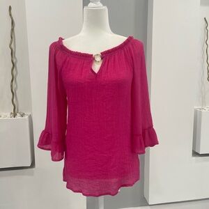 Chic Fuchsia Blouse with Keyhole Detail